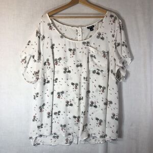 Torrid Size 4 White w Bicycles Flowers Semi Sheer Top Back Button Up